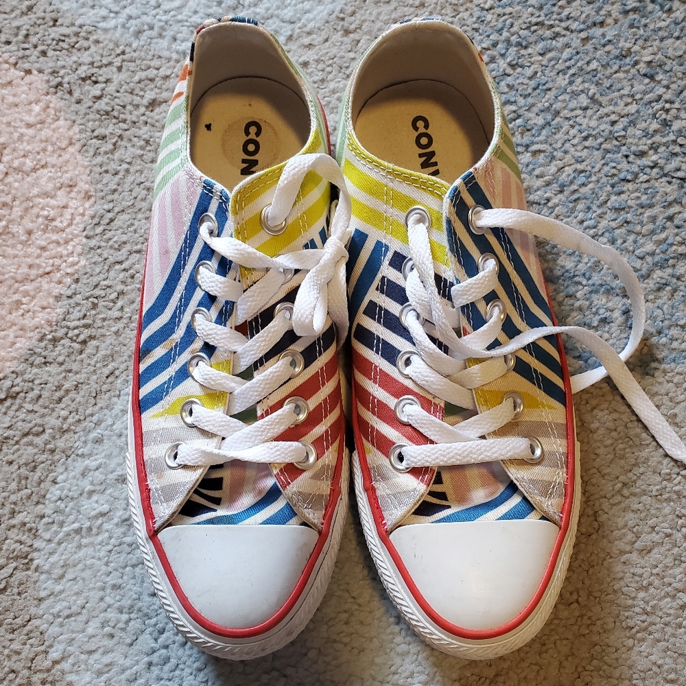 Striped converse chucks size 7 women's used